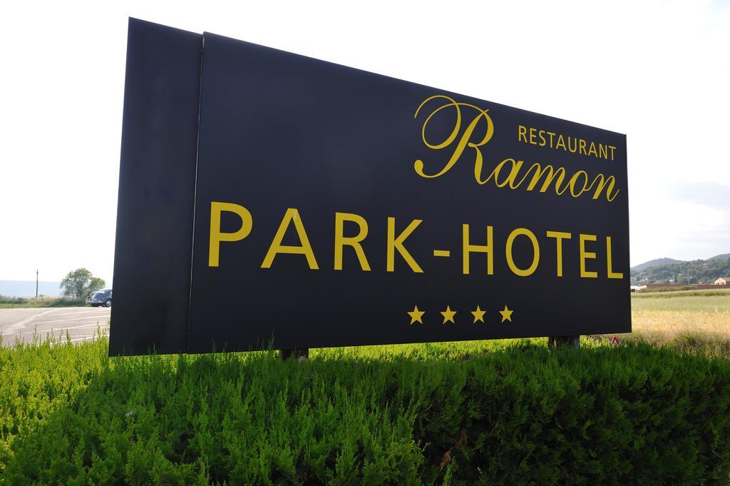 Ramon Park-Hotel Santpedor Exteriör bild